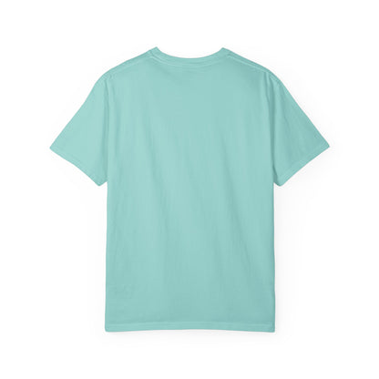 Rear view of plain back side garment-dyed t-shirt
