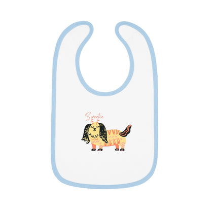 “Sweetie Dog Print Jersey Baby Bib – Soft & Adorable Mealtime Essential”
